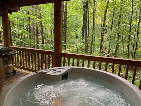 Entire home, apartment, cabin, villa, boutique hotel Cabins with Hot Tubs & Nightime Scenery | Mountain Creek ...
