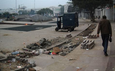 The quake struck at 6:10 am in leh area of the union territory, the. Earthquake Jolts in Delhi NCR today with 5.5 magnitude; No ...