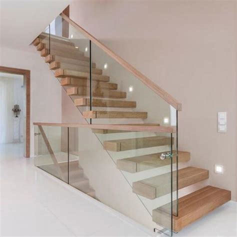 Hot Selling Frameless Glass Railing Solid Rubber Wood Steps Build