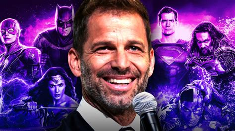 justice league director zack snyder announces appearance at 2021 justice con