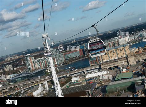 Thames Cable Cars Stock Photo Alamy