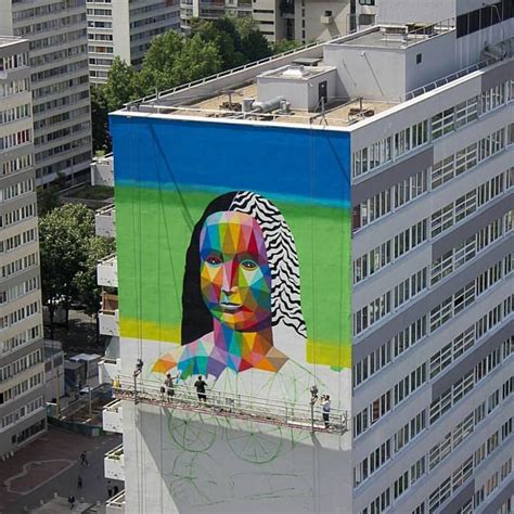 Le Street Artiste Espagnol Réputé Pour Ses œuvres Multicolores Et Géométriques A Reproduit Le
