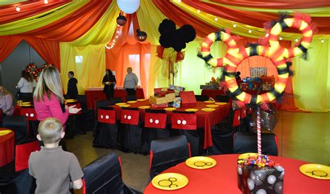 Mickey, minnie, donald, daisy, goofy, and pluto along with cool and fun shapes. How to Choose the Best Party Theme to Make Your Event ...