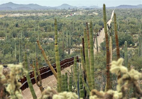In Arizona Pentagon Funded Border Fence Already Underway The Daily