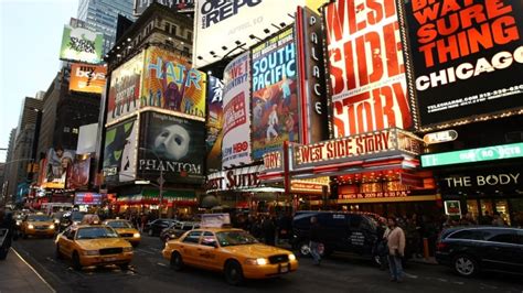 Broadway Shows Will Reopen This Fall Says New York Governor Cbc News