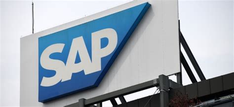 Im oktober brach die aktie in folge der veröffentlichung schwächerer geschäftszahlen und. SAP-Aktie schließt schwach - UBS senkt SAP auf 'Neutral' | 02.11.20 | finanzen.at