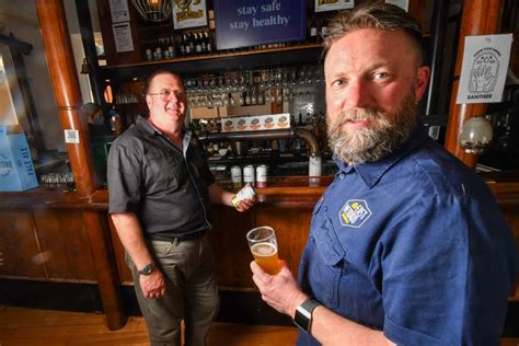 east bendigo brewing co launched after roy lever and doug brooke join forces bendigo