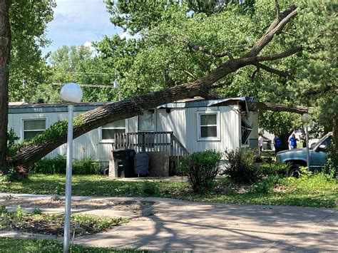 No Injuries Reported After Large Tree Falls Onto Mobile Home News