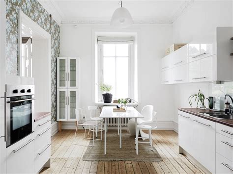 This small dining area takes up a corner of the kitchen in a london flat designed by hugh henry. White Dining Room Design Ideas For Small Space - RooHome ...