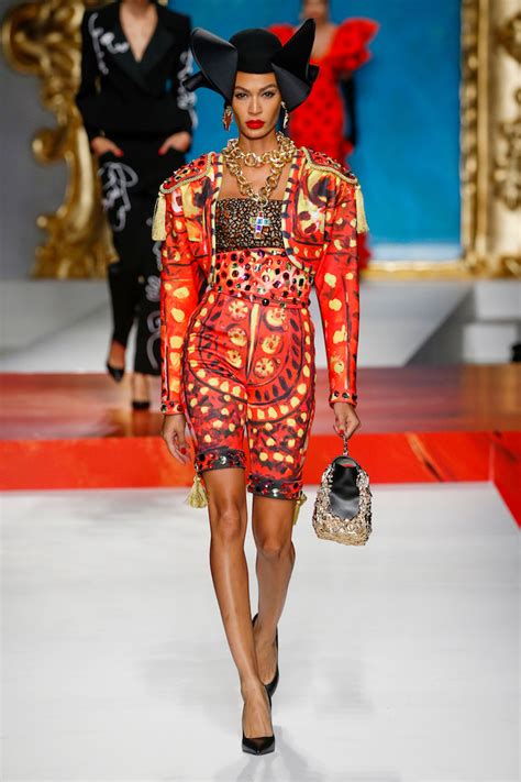 Moschinos Milan Fashion Week Spring 2020 Runway Is A Must See