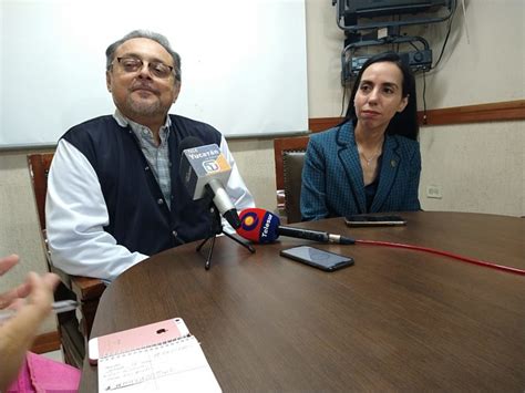 There are 3 professionals named dr. Aseo e higiene personal, vital para contrarrestar el COVID ...