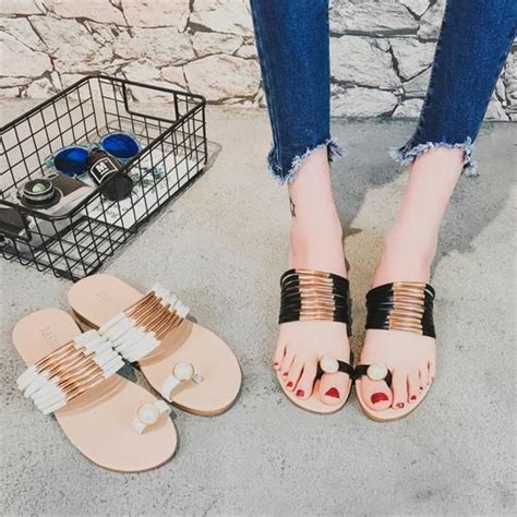 Fashion Slippers Women Fashion Pearl Set Toe Summer Flat Flip Flops Sandals Loafers Bohemia