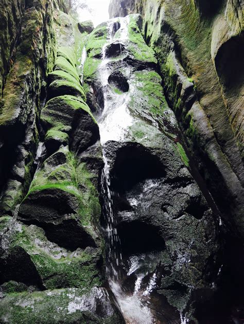 Wasser, granitgestein und erosion haben mit dem waldnaabtal ein wahrhaftiges naturwunder erschaffen, das romantisch und wild zugleich ist. Adersbacher Felsenstadt - Ein besonderes Naturerlebnis ...