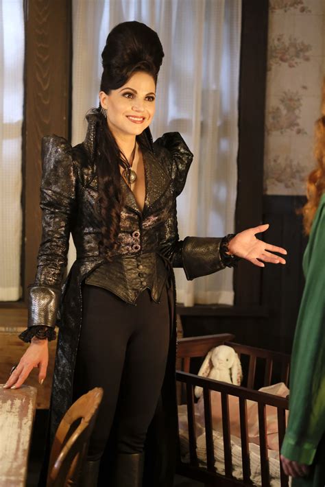 Evil Queen Coat And Outfit From 602 Queen Outfits Evil Queen