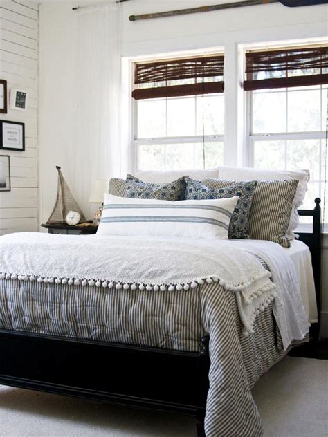 Types of home interior design styles. Interior Design Styles: 8 Popular Types Explained - Lazy ...