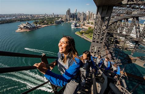 The Fastest Trip To The Summit Of The Sydney Harbour Bridge