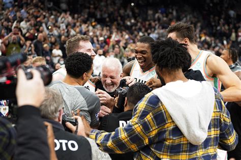 Gregg Popovich Sets Coaching Wins Record As Spurs Clip Jazz Gma News Online