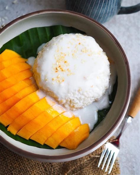 mango sticky rice with coconut cream good old vegan