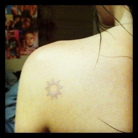 White Ink Sun Would Look Cute Around A Belly Button Body Art
