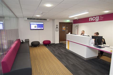 تبدأ من بيتك الأول الذي. مدرسة NCG - New College Group ليفربول للغة في إنجلترا | 9 ...