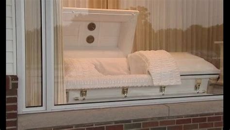 Dead Woman Wakes Up Screaming At Funeral Home
