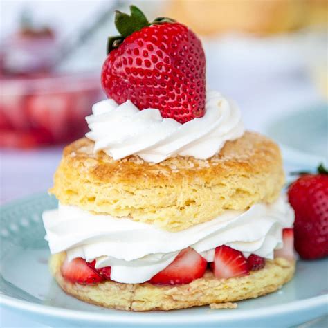 Strawberry Shortcake With Biscuits Recipe