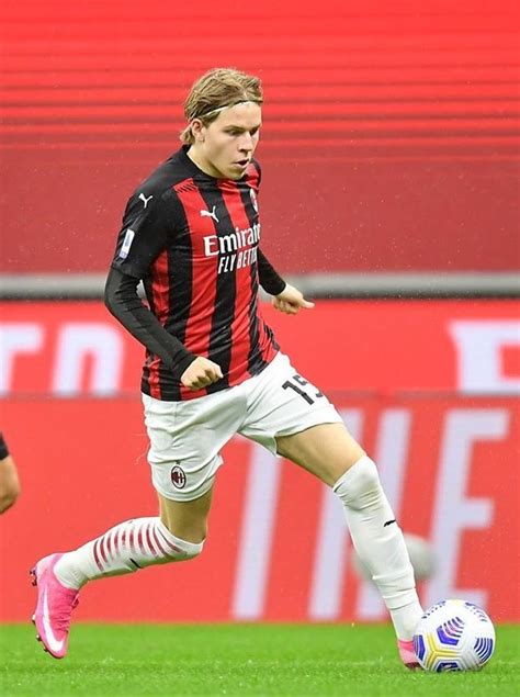 Check out his latest detailed stats including goals, assists, strengths & weaknesses and match ratings. Jens Petter Hauge | Milan Wiki | Fandom