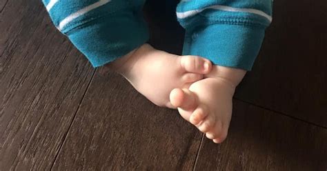 Should Babies Wear Socks To Sleep Cuteness Shouldnt Overshadow Safety