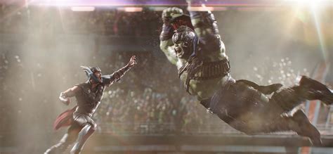 Watch The Thor Vs Hulk Scene From Thor Ragnarok