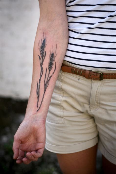Tattoomagz.com is our sole passion in beautiful tattoo designs and ink works, built and developed as an online compilation gallery serving thousands of the coolest tattoo. simple black tattoo by Alice Carrier - Design of ...