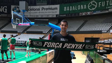 Gezinti kısmına atla arama kısmına atla. Nikos Zisis, miembro de la comisión de jugadores FIBA