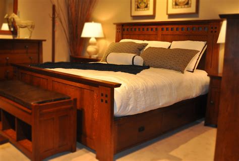 The design of the bedroom should not choose spontaneously: Stickley Mission bedroom - Craftsman - Bedroom - Kansas ...