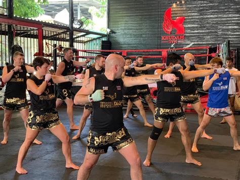 muay thai thai boxing class by kru dam gym muay thai training bangkok kkday
