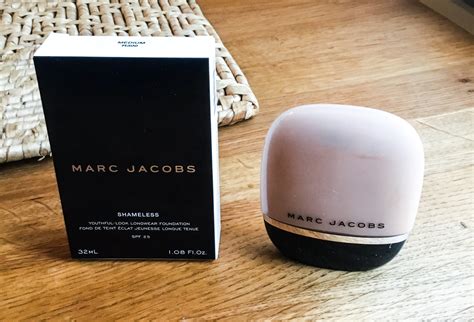 Marc Jacobs Shameless Youthful Look 24h Foundation Pink Wall Blog