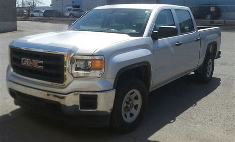 At a full throttle take off, wheels smoking, the rpms shoot up to 5700 in first gear, then drops down a bit and back to 5700 into second gear. 2015 GMC Sierra 1500 Double Cab IV (facelift 2015) 6.2 V8 ...