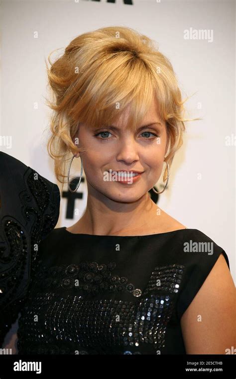 Mena Suvari Arriving On The Red Carpet For Amfar During 3rd Rome