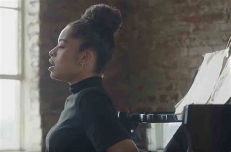 Ella Mai Shares Music Video For Dj Mustard Produced 10000 Hours