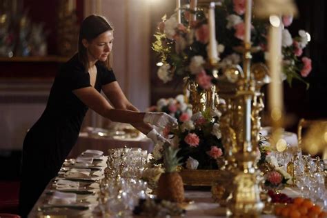 Il 2 giugno la regina elisabetta celebra l'anniversario della sua incoronazione. L'incoronazione della Regina Elisabetta: la mostra ...