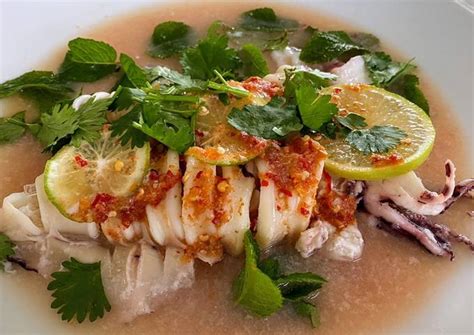 Steam Squid With Spicy Chili Lime Sauce Recipe By Marumo Cookpad