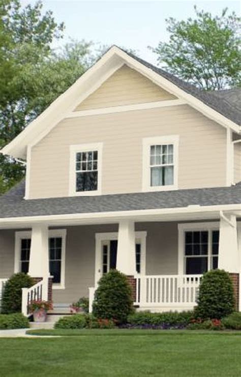 Beautiful Farmhouse Exterior Paint Colors Ideas 23 Homyhomee