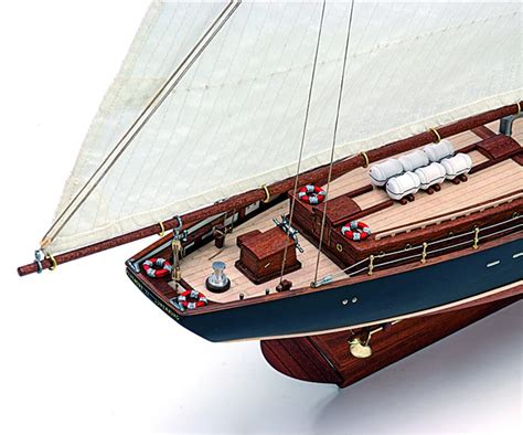 Canadian Fishing And Regattas Schooner Bluenose Ii Ship 175 Wooden Model