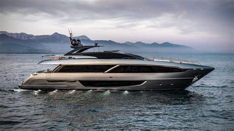 Italian Luxury Yacht Brands Paul Smith