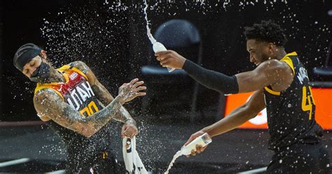 Jordan taylor clarkson was born in 1992 in tampa, florida to mike clarkson and annette davis. Jordan Clarkson, prince d'Utah le temps d'un soir : "Je ...