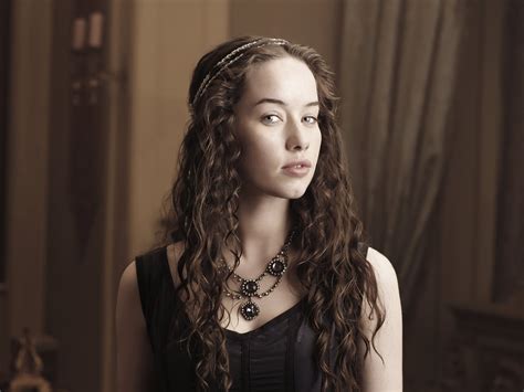 Picture Of Anna Popplewell In Reign Anna Popplewell 1392839063