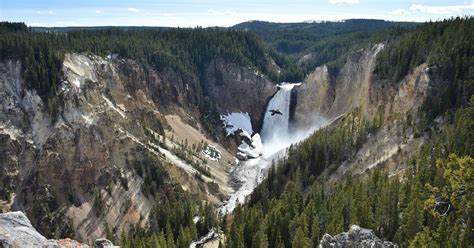 breathtaking view of yellowstone national park r nationals