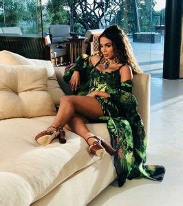 Anitta nua Fotos incríveis da cantora pop Anitta pelada no instagram