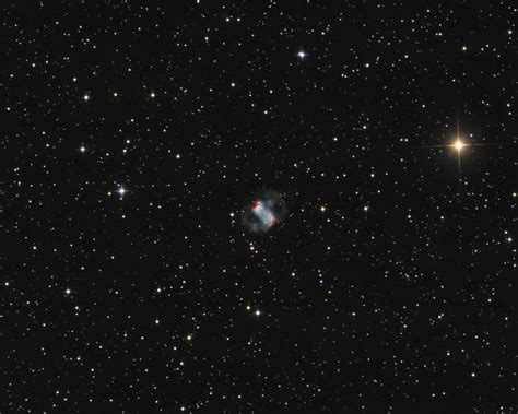 Messier 76 Spektrum Der Wissenschaft