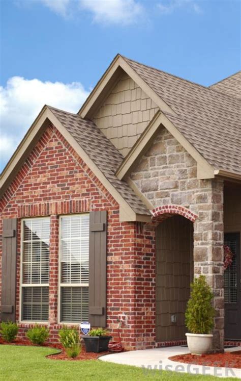 We need to repaint our house exterior due to peeling paint, and now i'm thinking it's a good opportunity to update the color as well. 50+ Exterior Paint Colors Brown Brick | Brick exterior ...