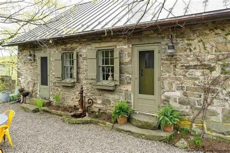 1700s Stone House In Esopus New York Stone Exterior Houses Old Stone