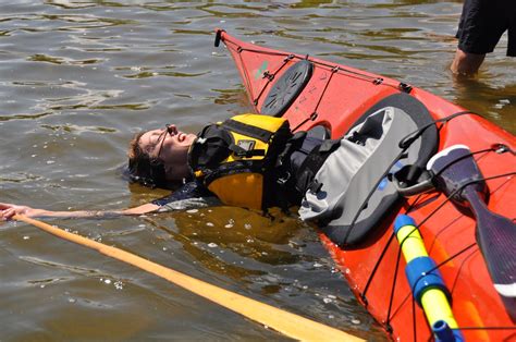 What is the population of omaha, ne? The Lake is the Boss: Are Greenland paddles going mainstream?